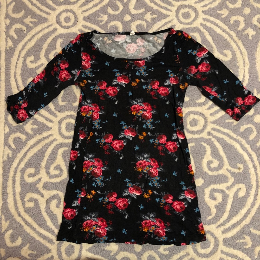 Small Pinkblush floral maternity tee
